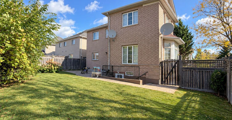 26 Gardenia Crescent, Markham, ON, L6C 2K7 - 6