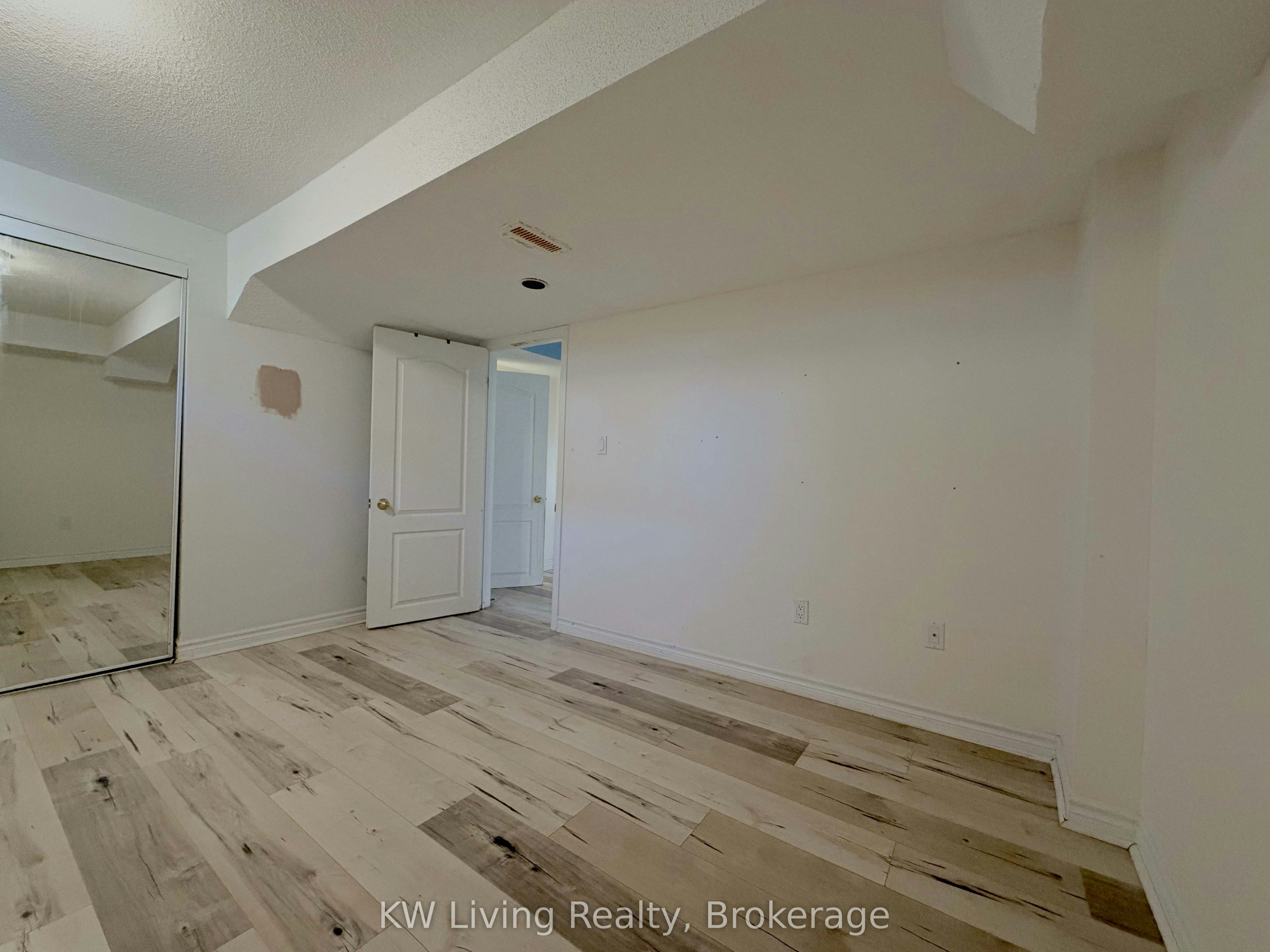 26 Gardenia Crescent, Markham, ON, L6C 2K7 - 18