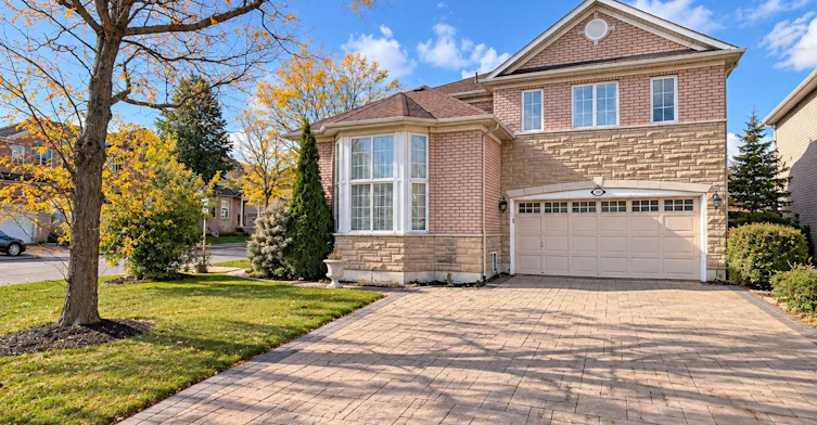 26 Gardenia Crescent, Markham, ON, L6C 2K7