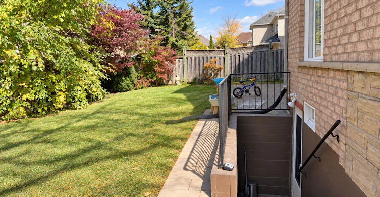 26 Gardenia Crescent, Markham, ON, L6C 2K7 - 7