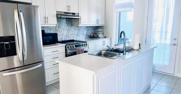 8 Robert Eaton Avenue, Markham, ON, L3S 0G3 - 3
