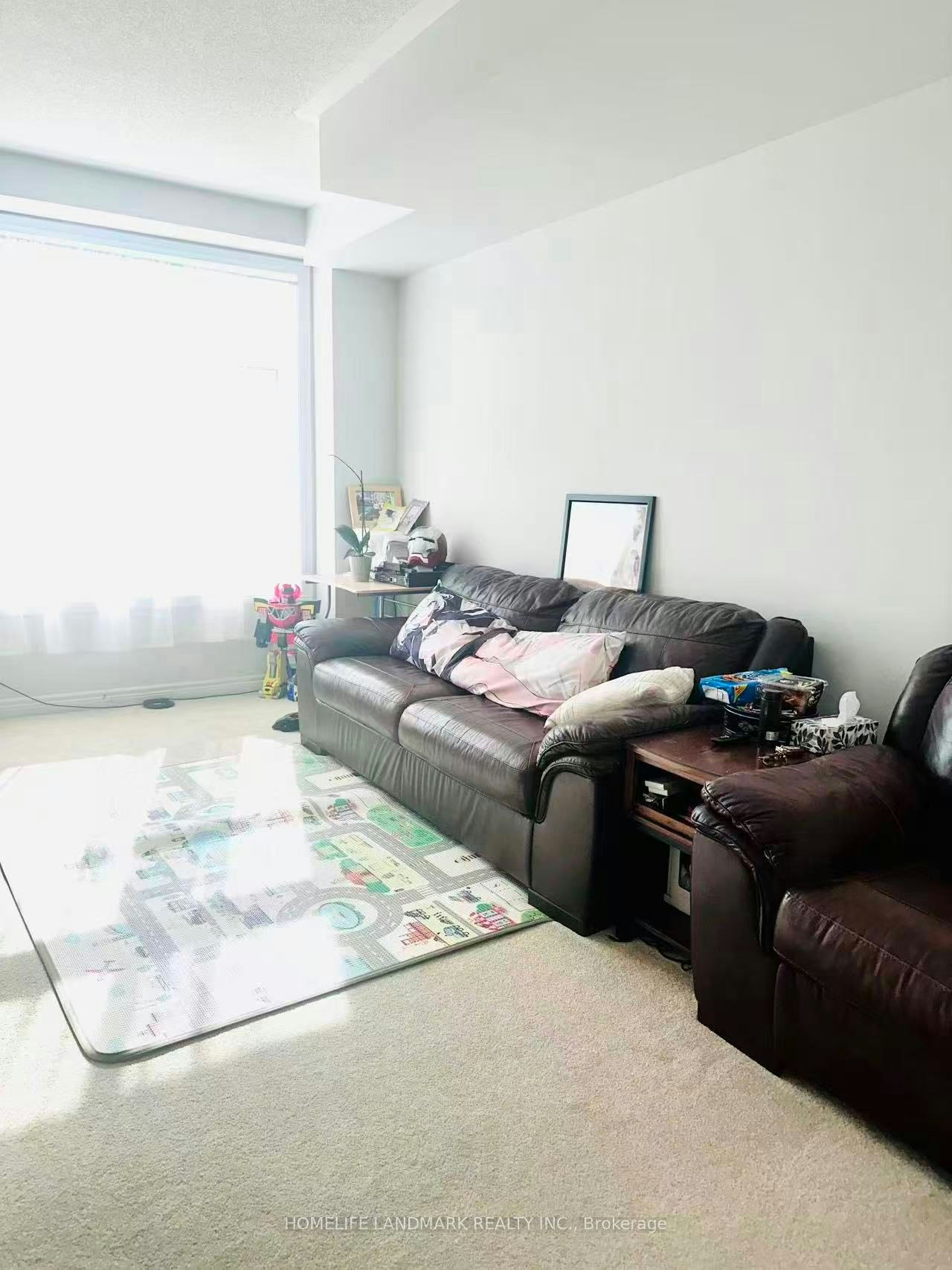 8 Robert Eaton Avenue, Markham, ON, L3S 0G3 - 5