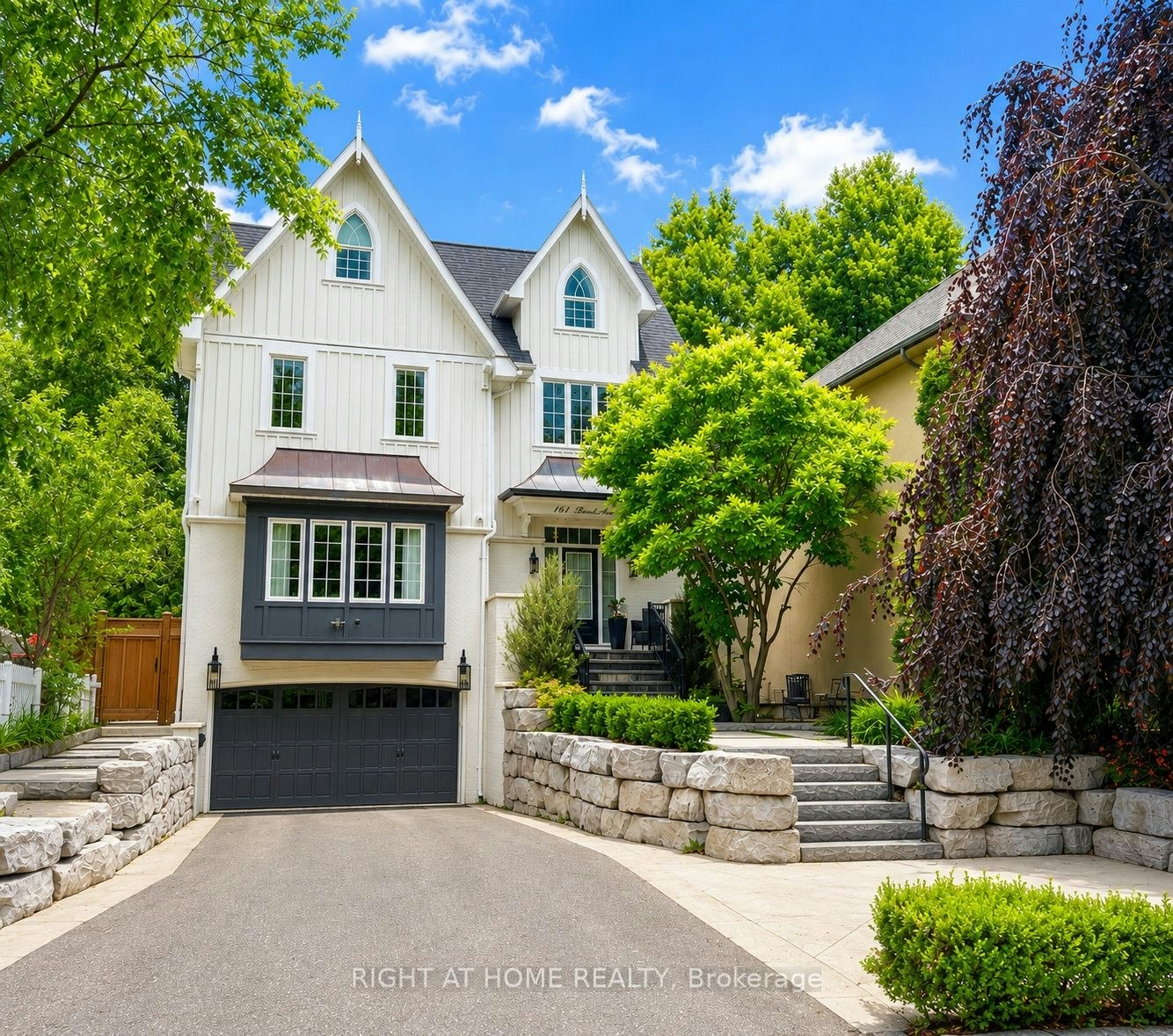 144 Brooke Street, Vaughan, ON, L4J 1Y9