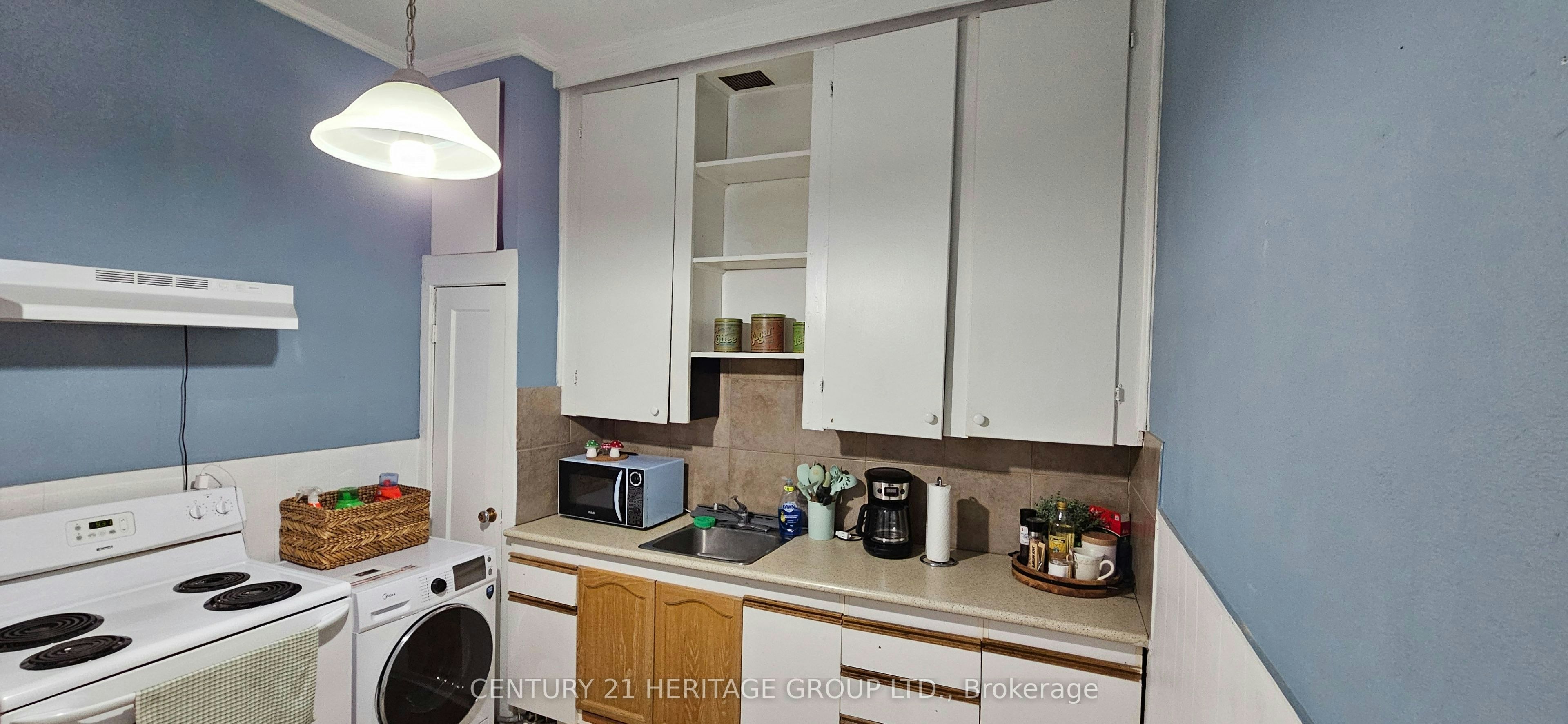 4-201A Main Street S, Newmarket, ON, L3Y 1R1 - 6
