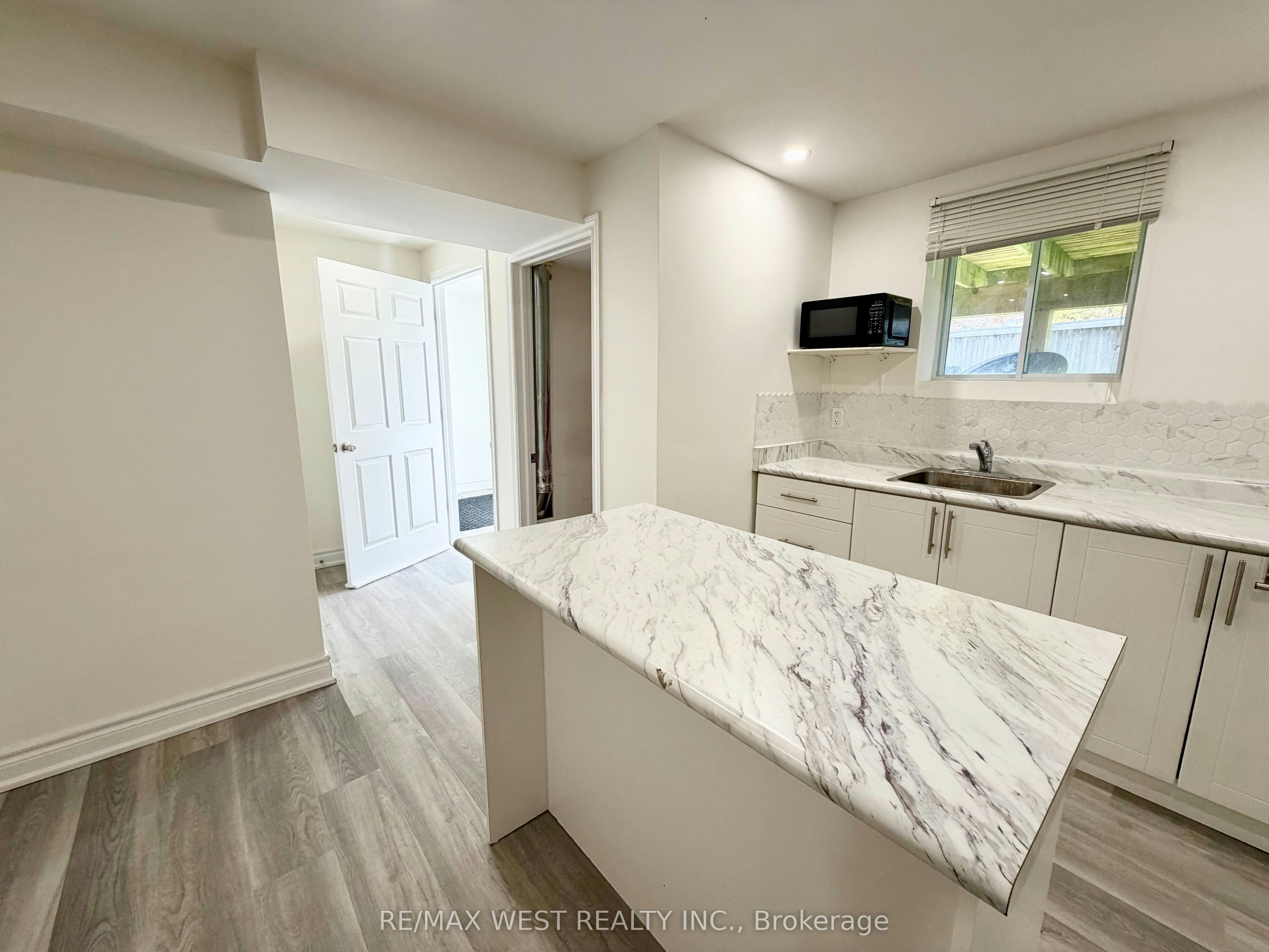 Lower-858 Cassie Road, Newmarket, ON, L3X 1S3 - 8