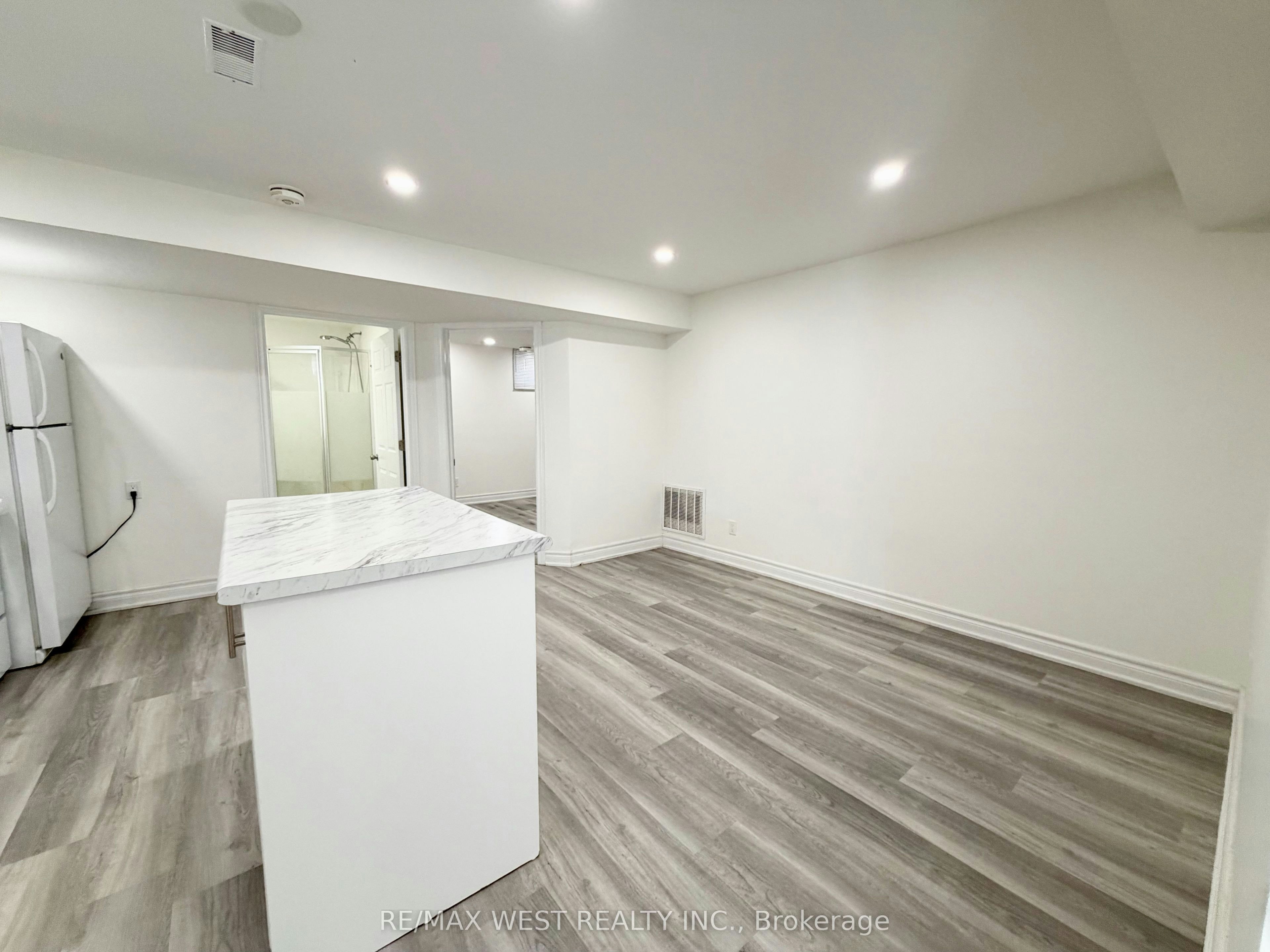 Lower-858 Cassie Road, Newmarket, ON, L3X 1S3 - 13