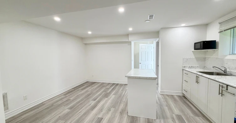 Lower-858 Cassie Road, Newmarket, ON, L3X 1S3 - 12