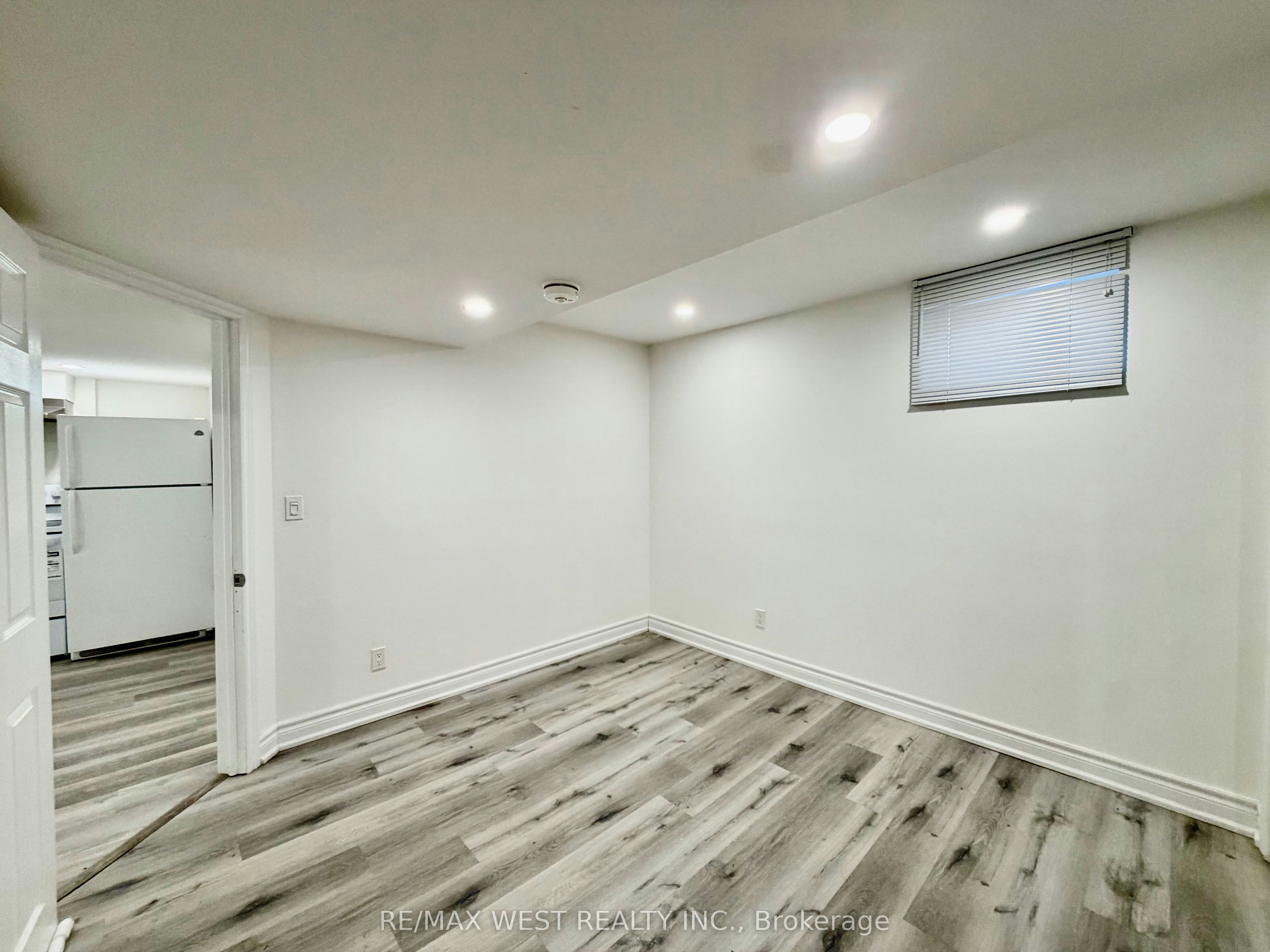 Lower-858 Cassie Road, Newmarket, ON, L3X 1S3 - 16