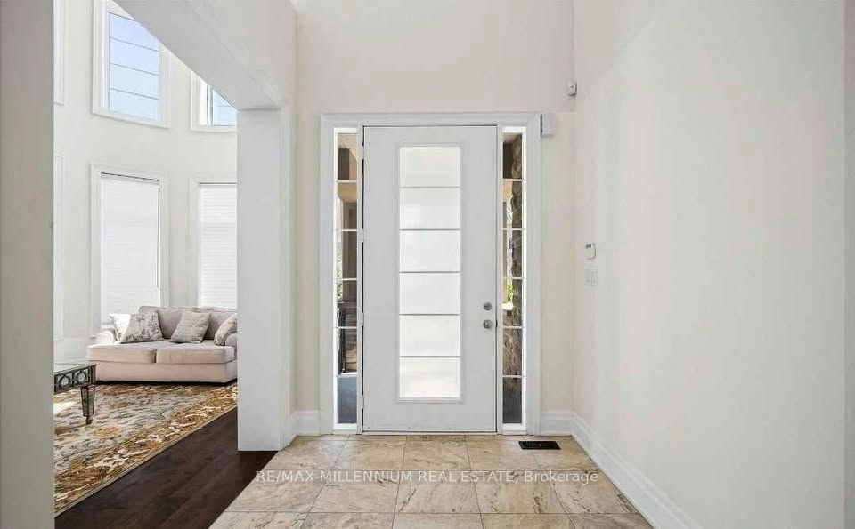 293 Torrey Pines Road, Vaughan, ON, L4H 3X3 2
