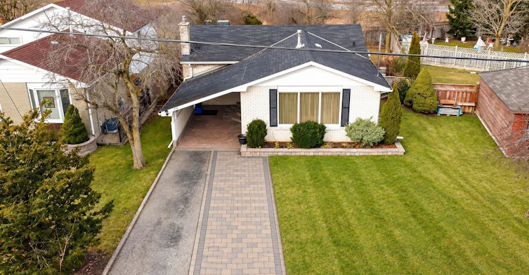 #Main-140 Woodpark Place, Newmarket, ON, L3Y 3P6