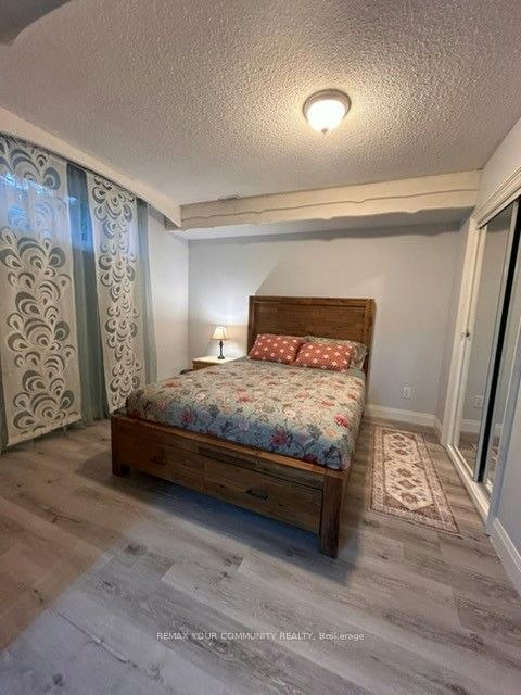 77 Garden Avenue, Richmond Hill, ON, L4C 6L6 - 6