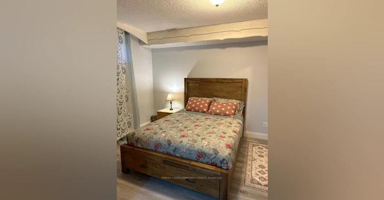 77 Garden Avenue, Richmond Hill, ON, L4C 6L6 - 7