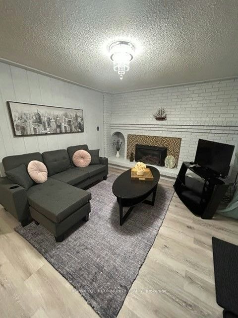 77 Garden Avenue, Richmond Hill, ON, L4C 6L6