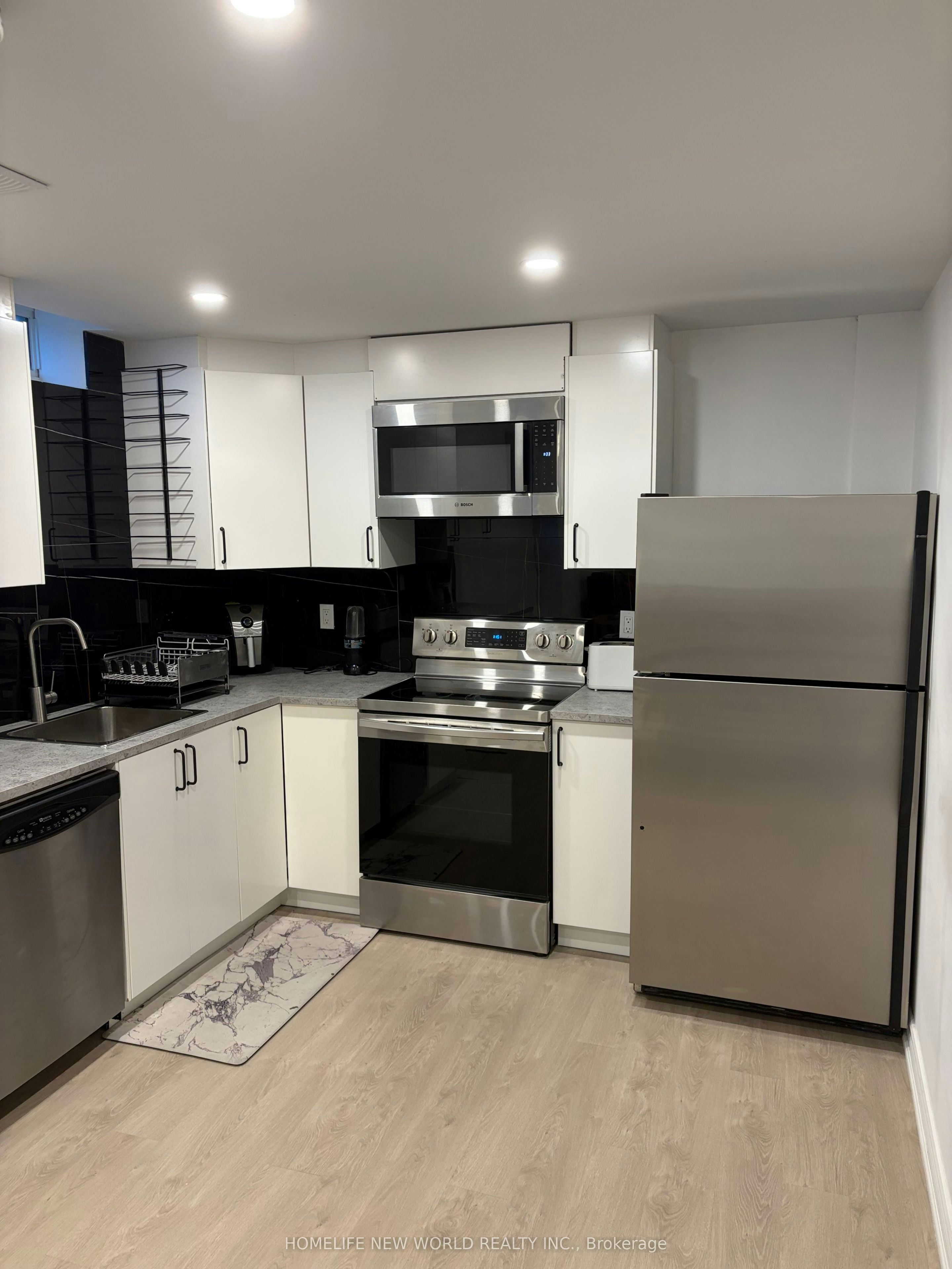Basement-35 Ashfield Drive, Richmond Hill, ON, L4E 2L7 - 9
