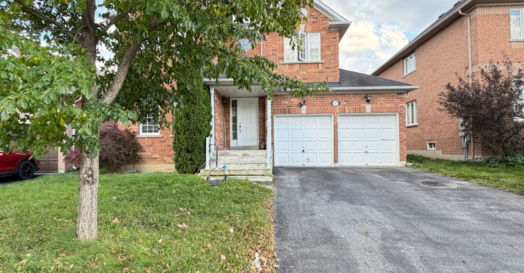 163 Flagstone Way, Newmarket, ON, L3X 2Z7
