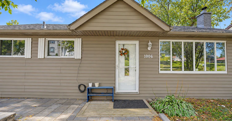 Main Flr-1006 Elgin Street, Newmarket, ON, L3Y 3C1 - 3