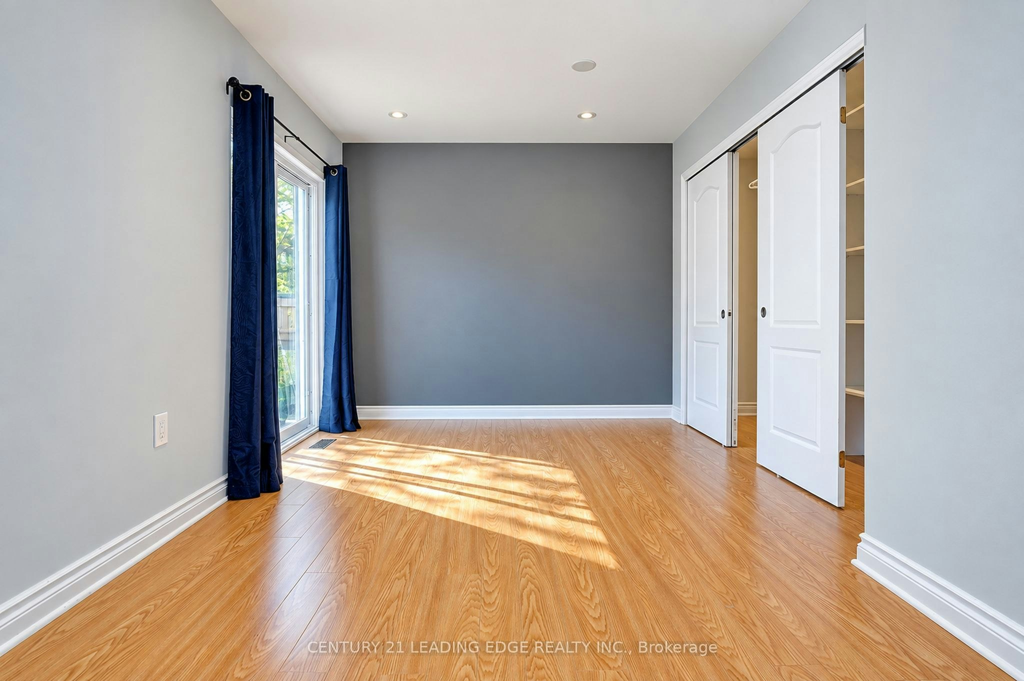 Main Flr-1006 Elgin Street, Newmarket, ON, L3Y 3C1 - 21