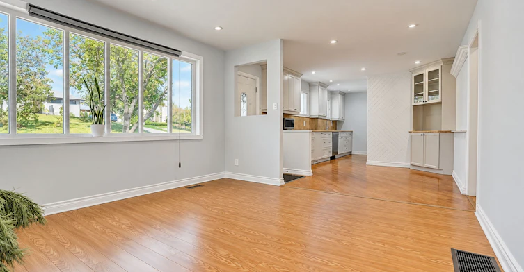 Main Flr-1006 Elgin Street, Newmarket, ON, L3Y 3C1 - 19