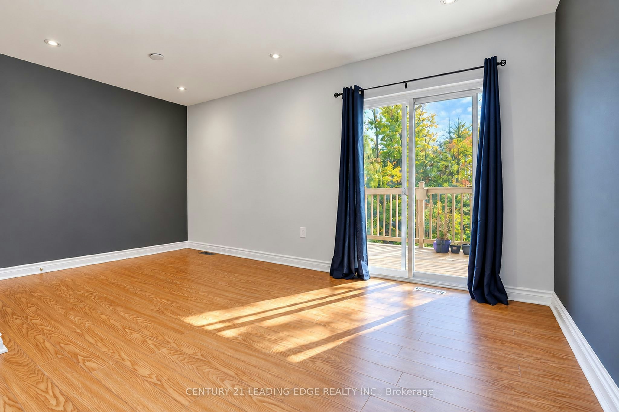 Main Flr-1006 Elgin Street, Newmarket, ON, L3Y 3C1 - 23