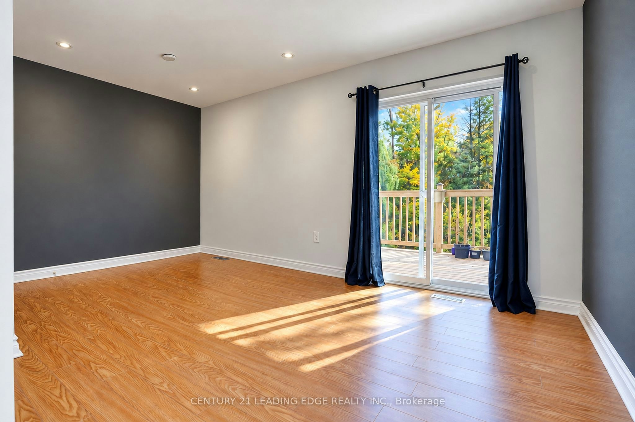 Main Flr-1006 Elgin Street, Newmarket, ON, L3Y 3C1 - 22
