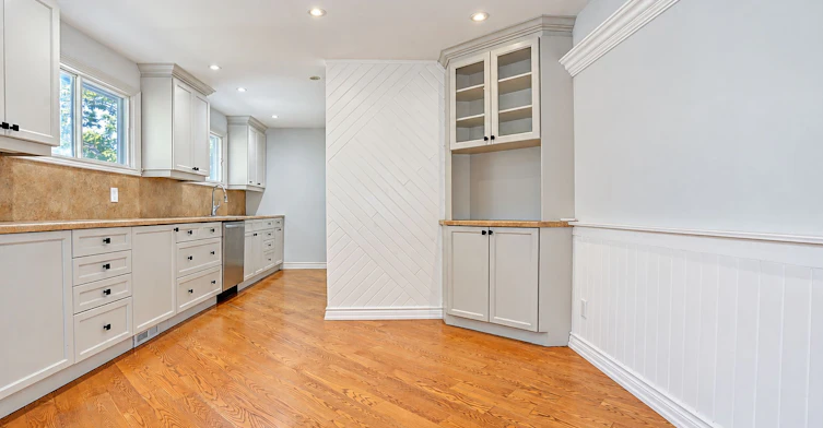 Main Flr-1006 Elgin Street, Newmarket, ON, L3Y 3C1 - 7