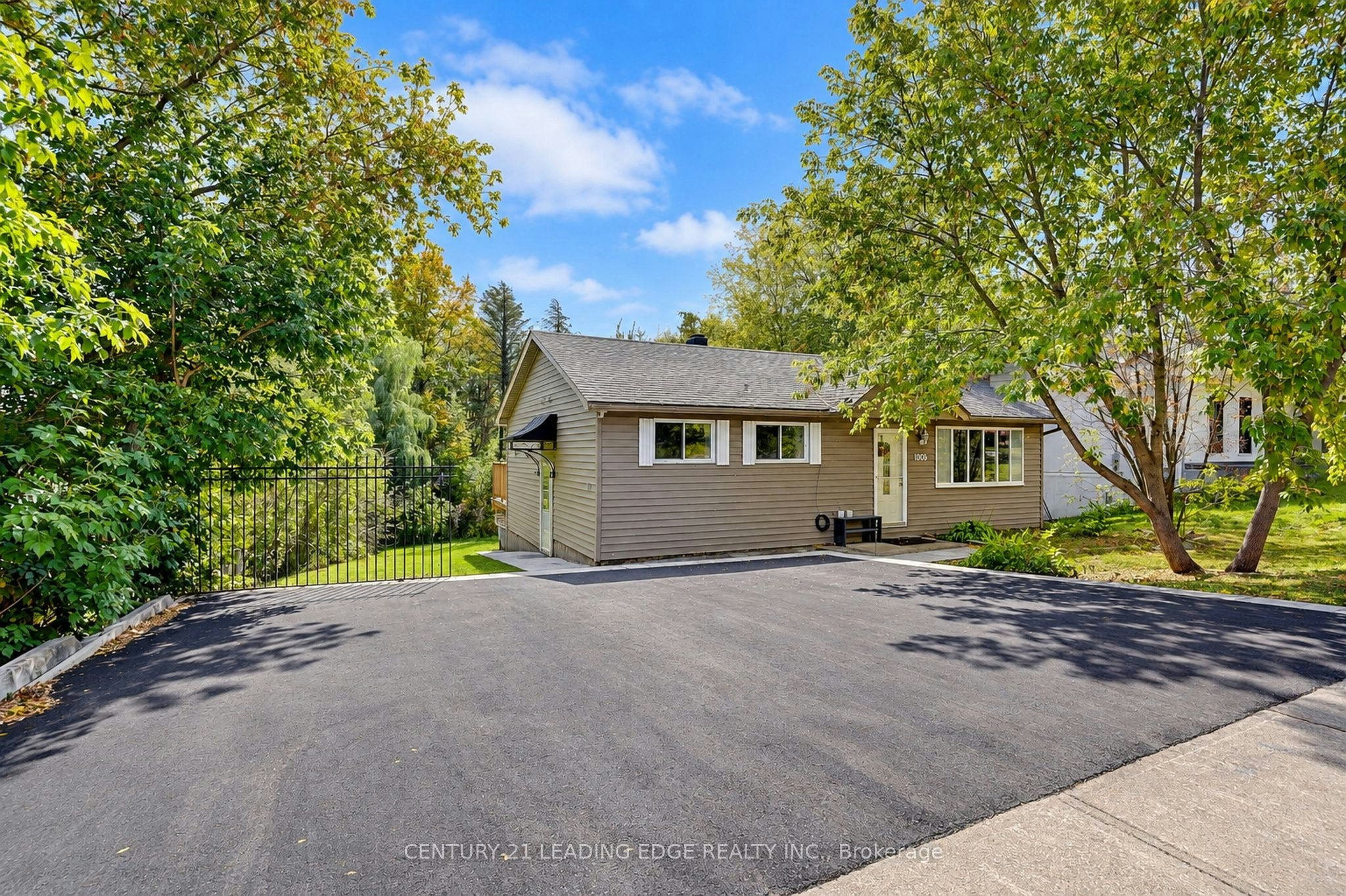 Main Flr-1006 Elgin Street, Newmarket, ON, L3Y 3C1 - 2