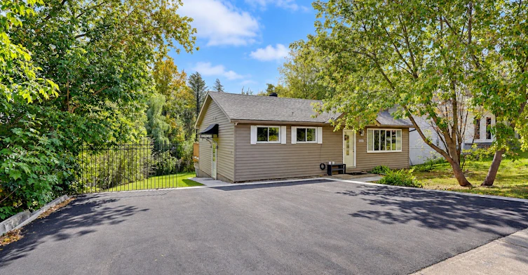 Main Flr-1006 Elgin Street, Newmarket, ON, L3Y 3C1 - 2