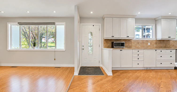 Main Flr-1006 Elgin Street, Newmarket, ON, L3Y 3C1 - 5