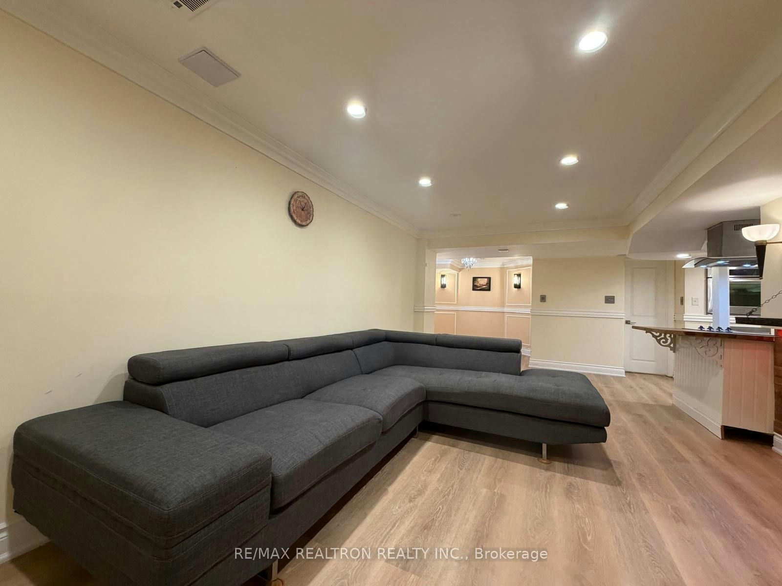 Lower Level-113B Timna Crescent, Vaughan, ON, L6A 0X2 - 8