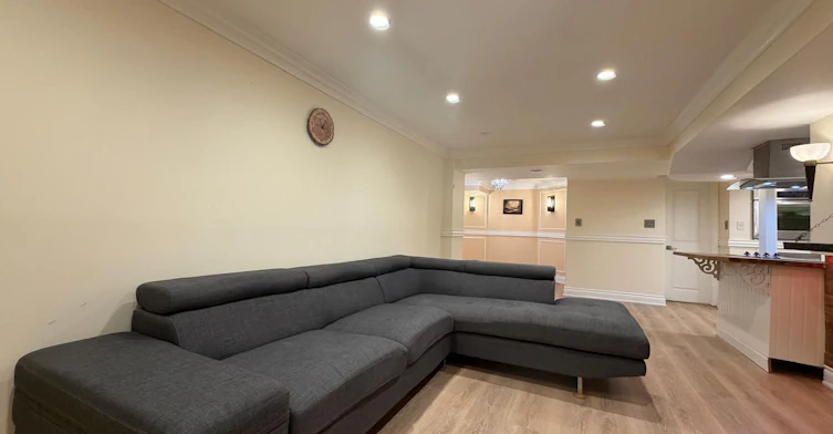 Lower Level-113B Timna Crescent, Vaughan, ON, L6A 0X2 - 8