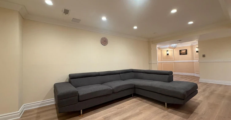 Lower Level-113B Timna Crescent, Vaughan, ON, L6A 0X2 - 7