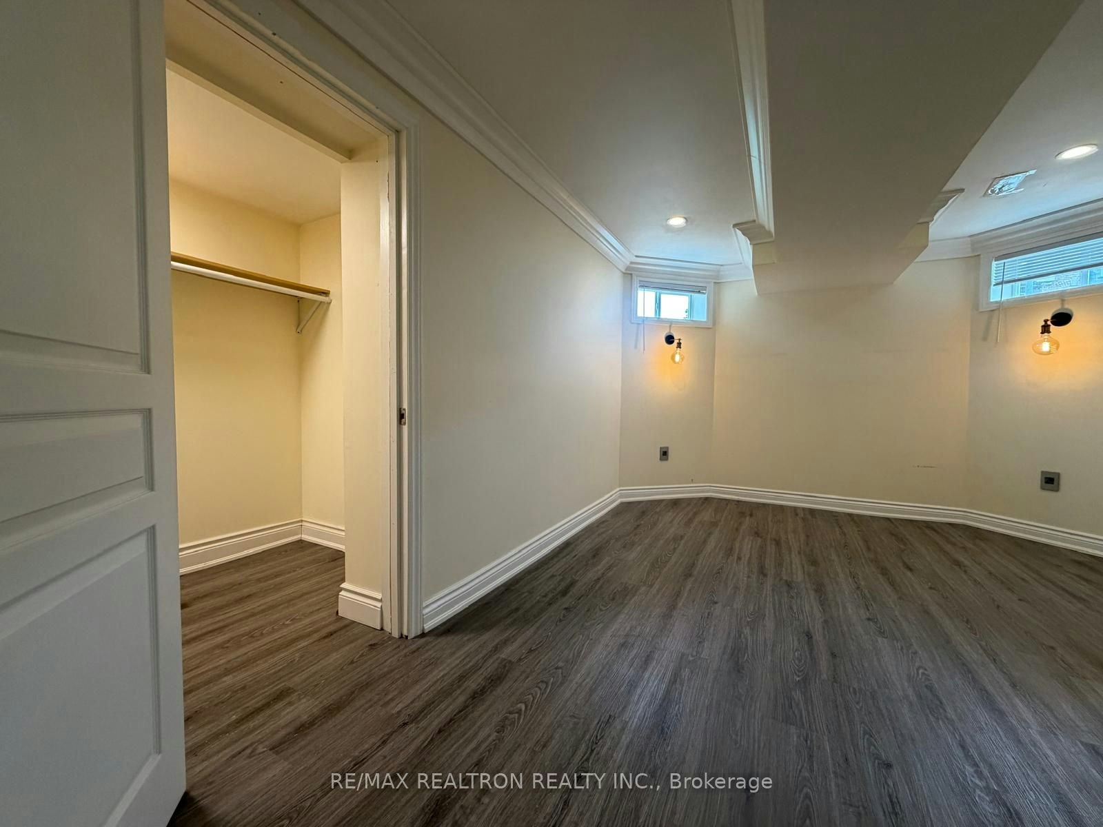 Lower Level-113B Timna Crescent, Vaughan, ON, L6A 0X2 - 14