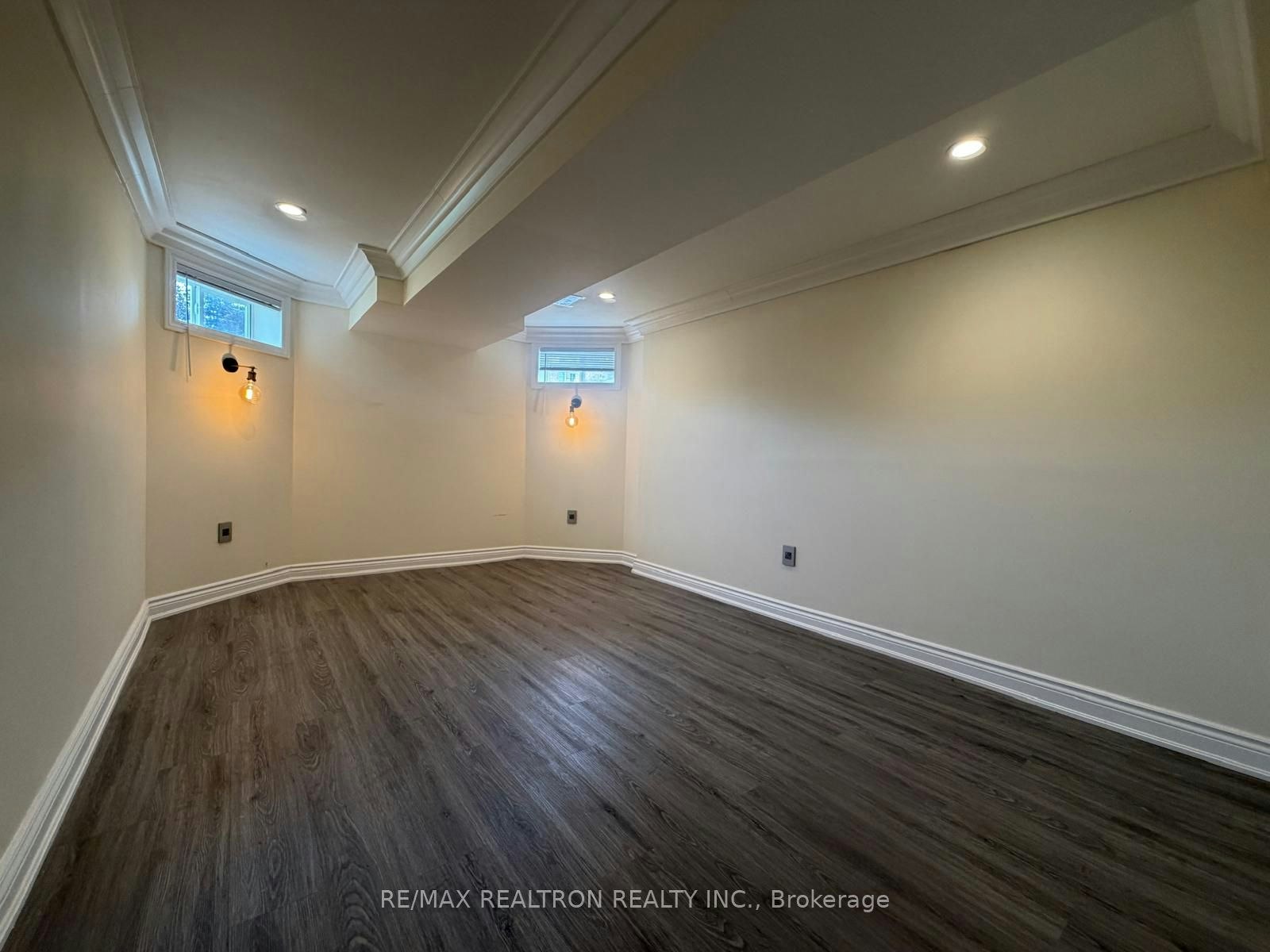 Lower Level-113B Timna Crescent, Vaughan, ON, L6A 0X2 - 16