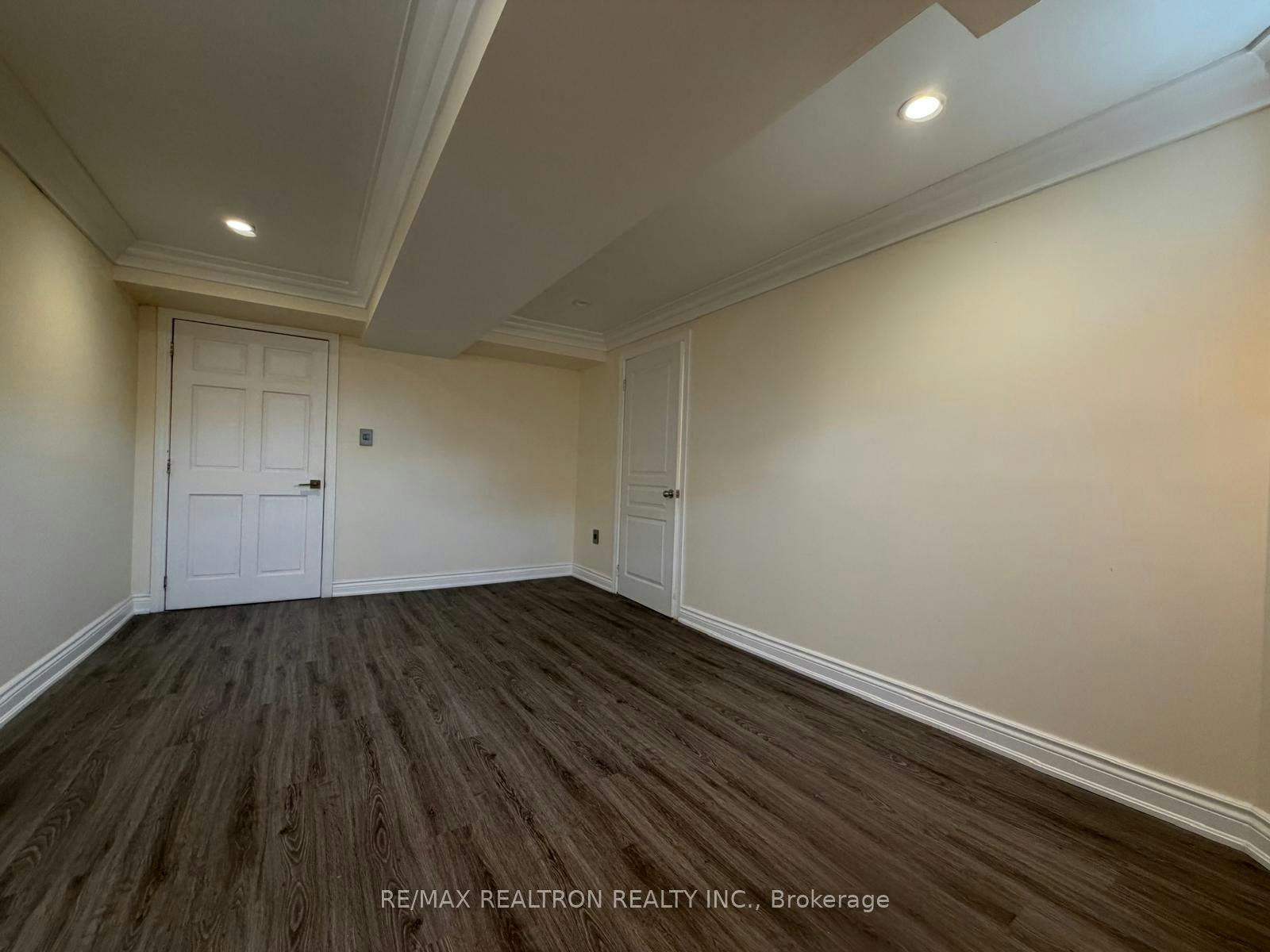 Lower Level-113B Timna Crescent, Vaughan, ON, L6A 0X2 - 18
