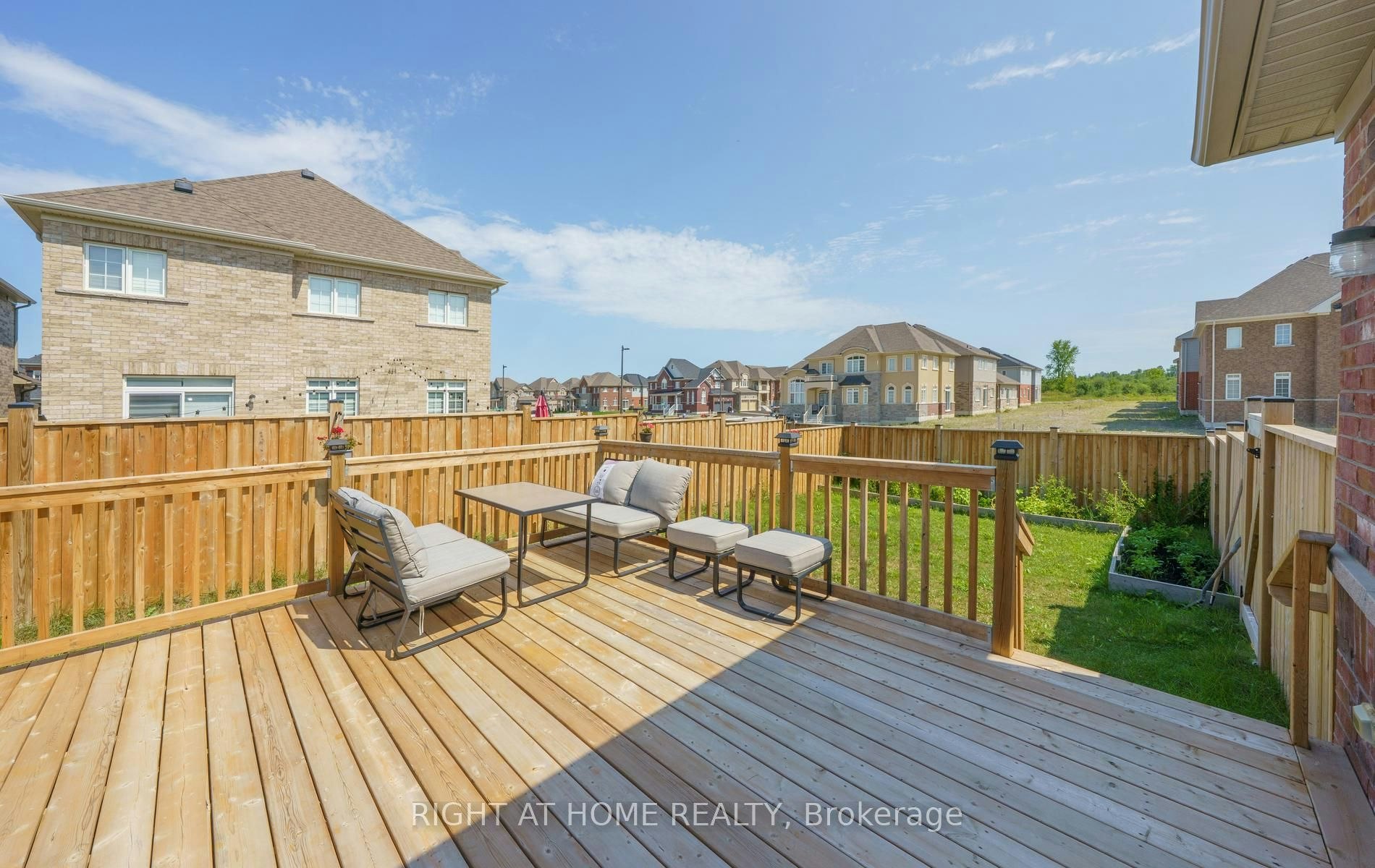 2 Cliff Thompson Court, Georgina, ON, L0E 1R0 - 17