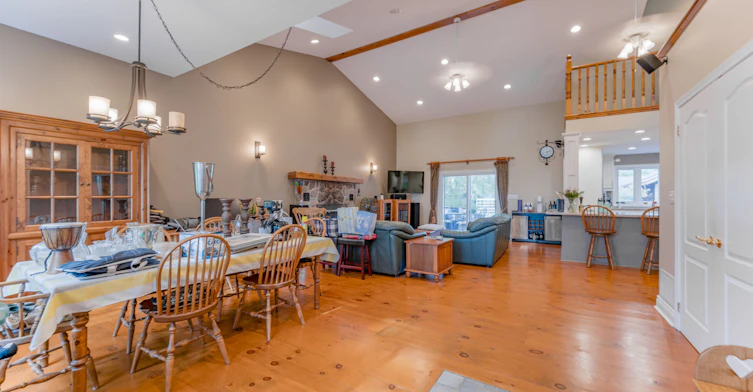 361 Lake Drive N, Georgina, ON, L4P 3C8 - 2