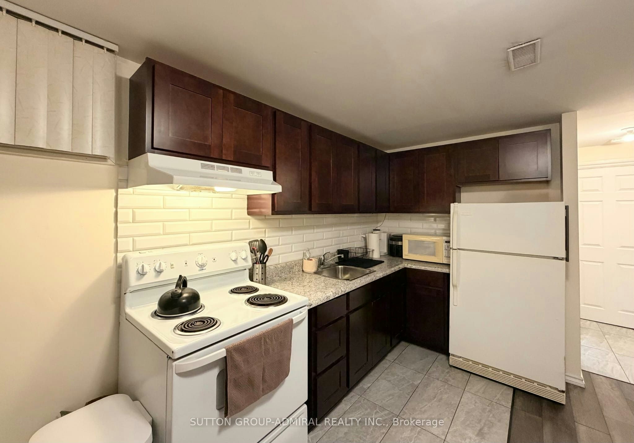 93 North Ridge Road, Vaughan, ON, L4L 2G9 - 12
