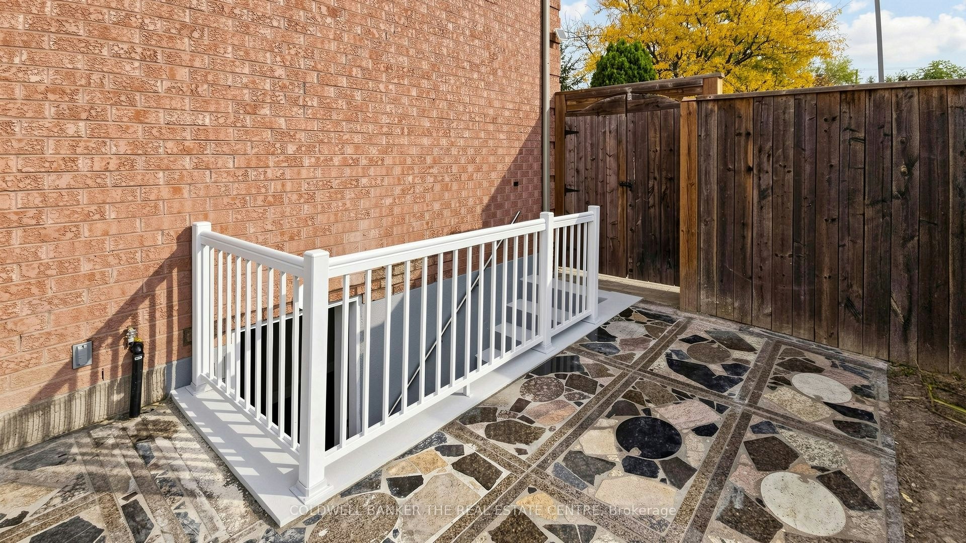 6 Mcquarrie Lane, Vaughan, ON, L6A 1A3 - 8