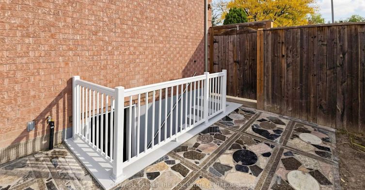 6 Mcquarrie Lane, Vaughan, ON, L6A 1A3 - 8