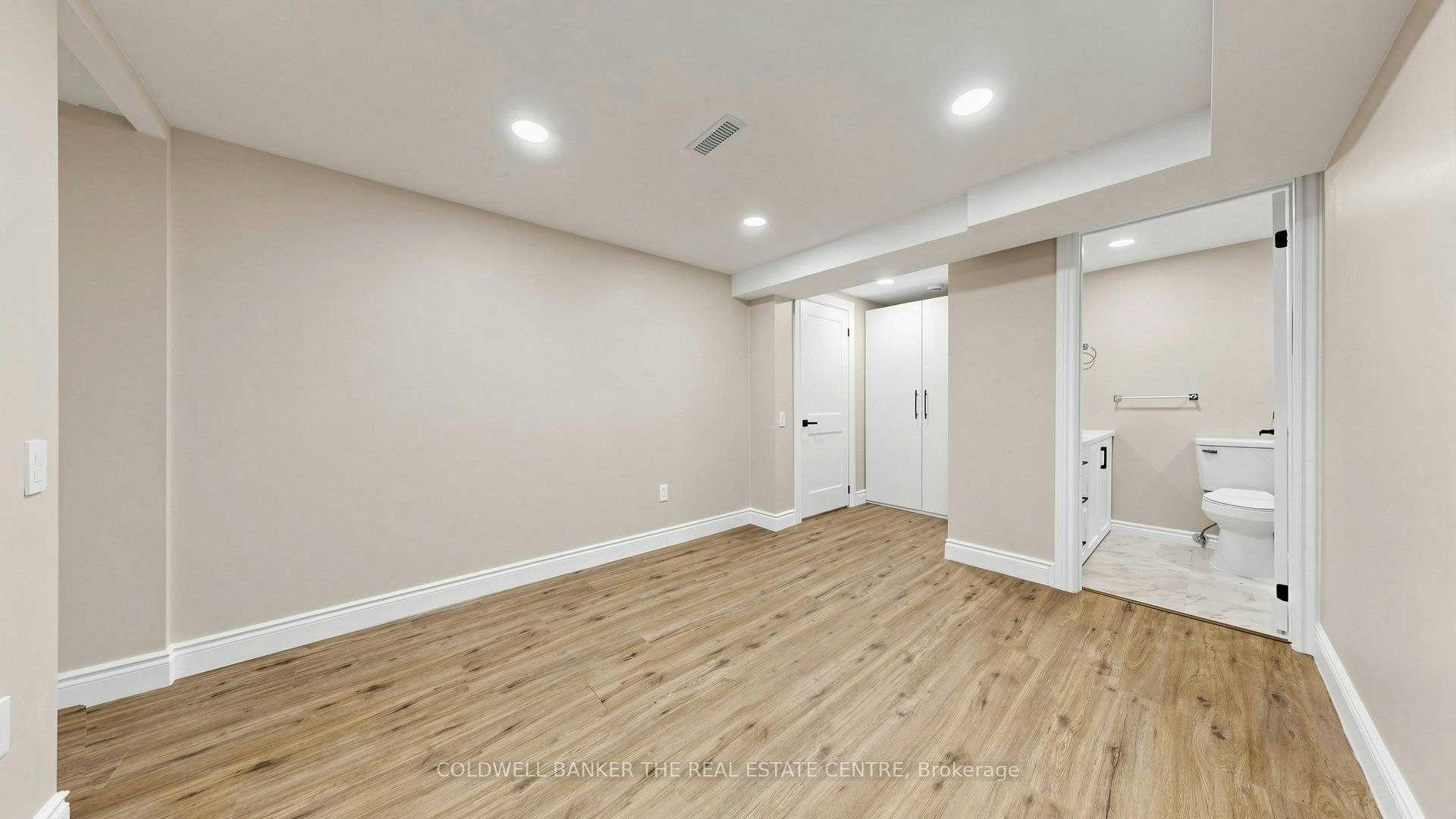 6 Mcquarrie Lane, Vaughan, ON, L6A 1A3 - 42
