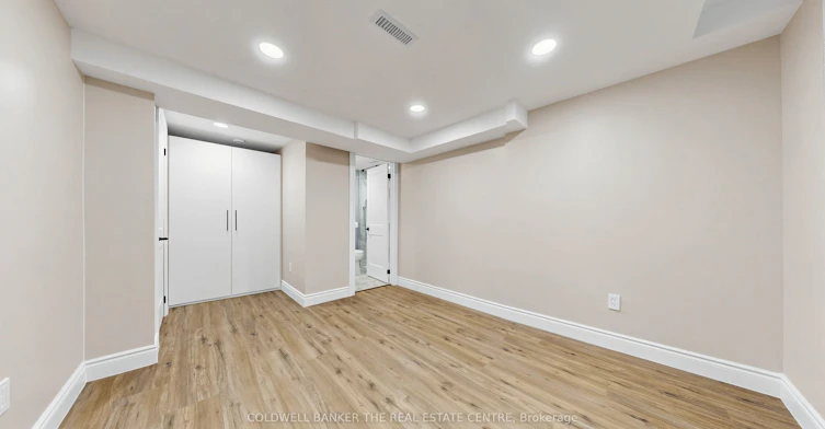 6 Mcquarrie Lane, Vaughan, ON, L6A 1A3 - 9