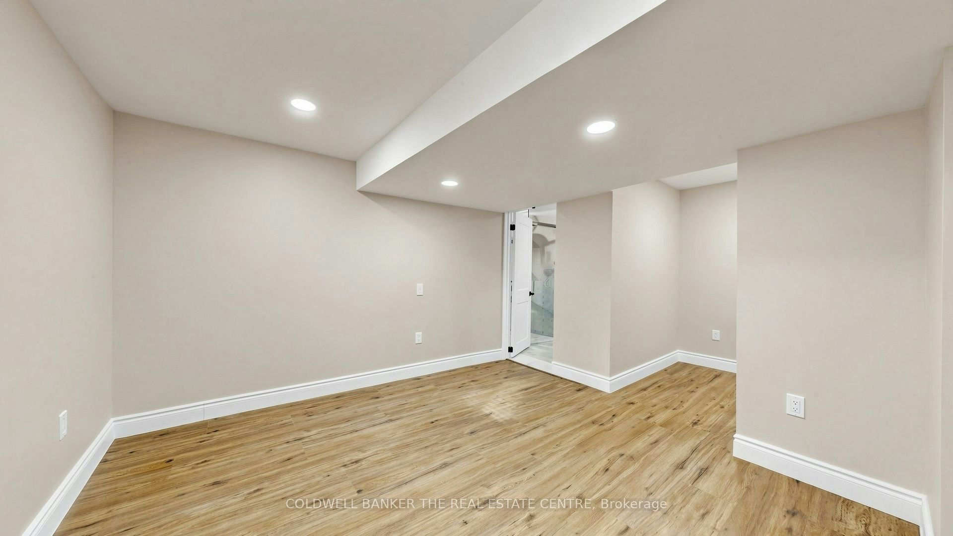 6 Mcquarrie Lane, Vaughan, ON, L6A 1A3 - 38
