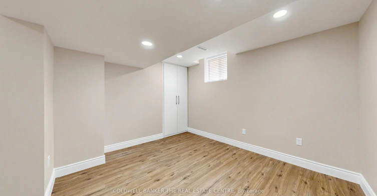 6 Mcquarrie Lane, Vaughan, ON, L6A 1A3 - 35