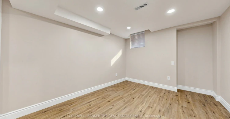 6 Mcquarrie Lane, Vaughan, ON, L6A 1A3 - 11