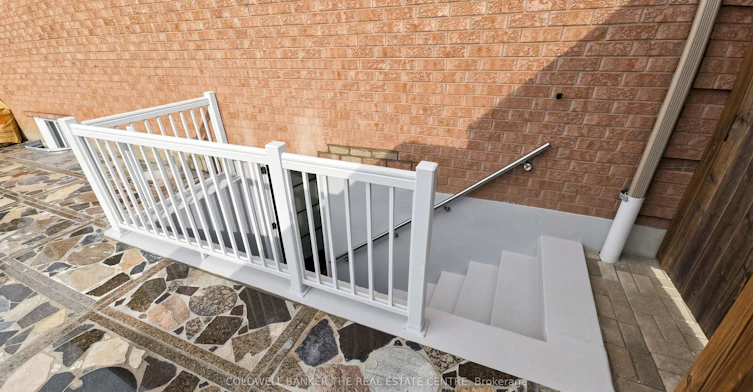 6 Mcquarrie Lane, Vaughan, ON, L6A 1A3 - 7