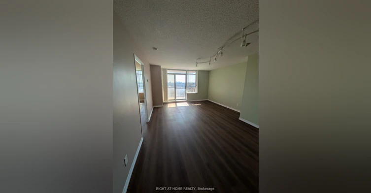 910-75 King William Crescent, Richmond Hill, ON, L4B 0C1 - 2