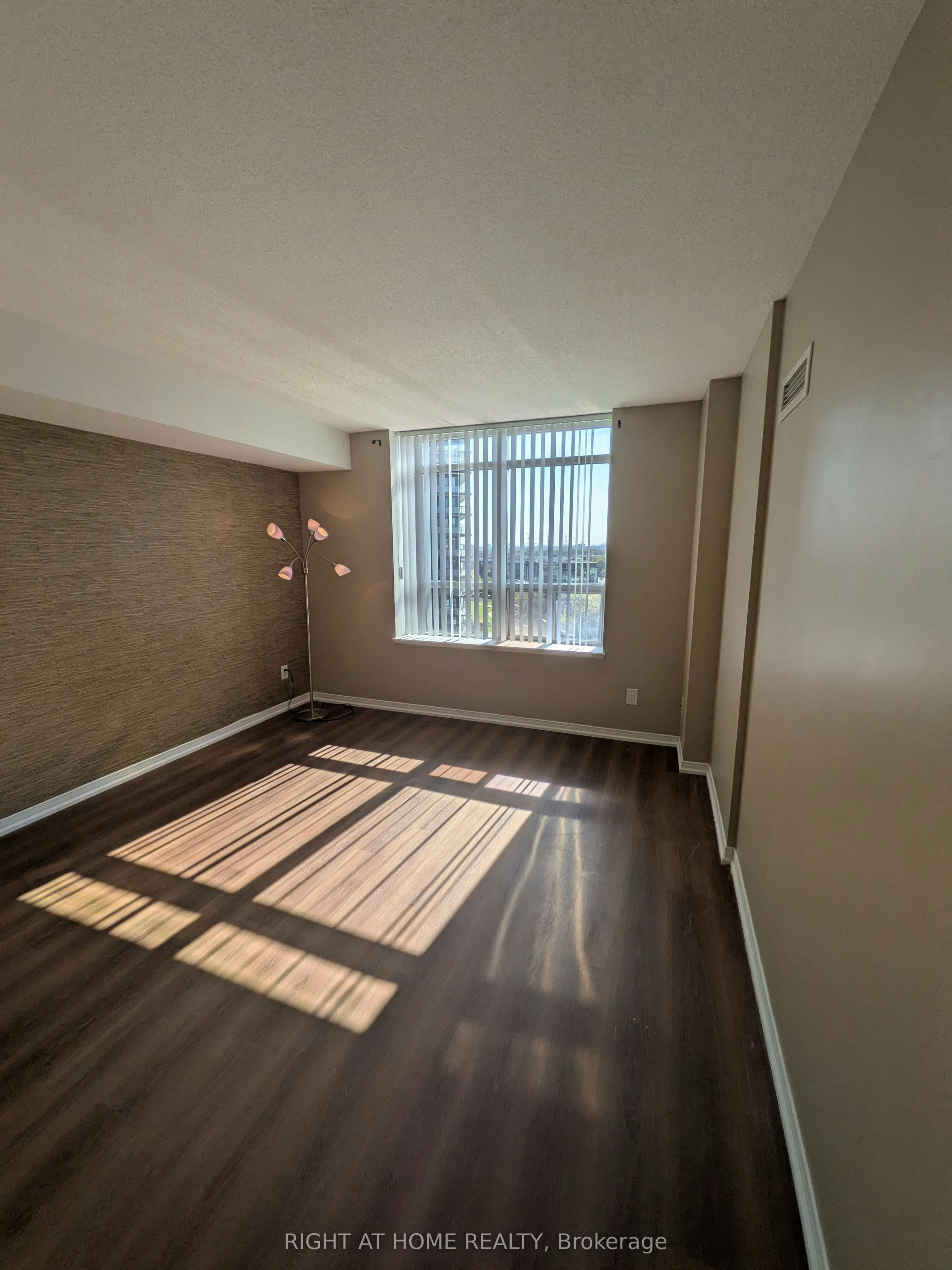 910-75 King William Crescent, Richmond Hill, ON, L4B 0C1 - 8