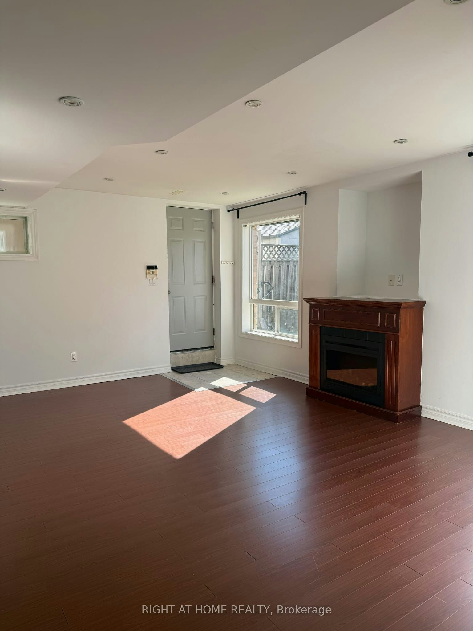 Walkout Basement-23 Lark Crescent, Richmond Hill, ON, L4S 2N1 - 6