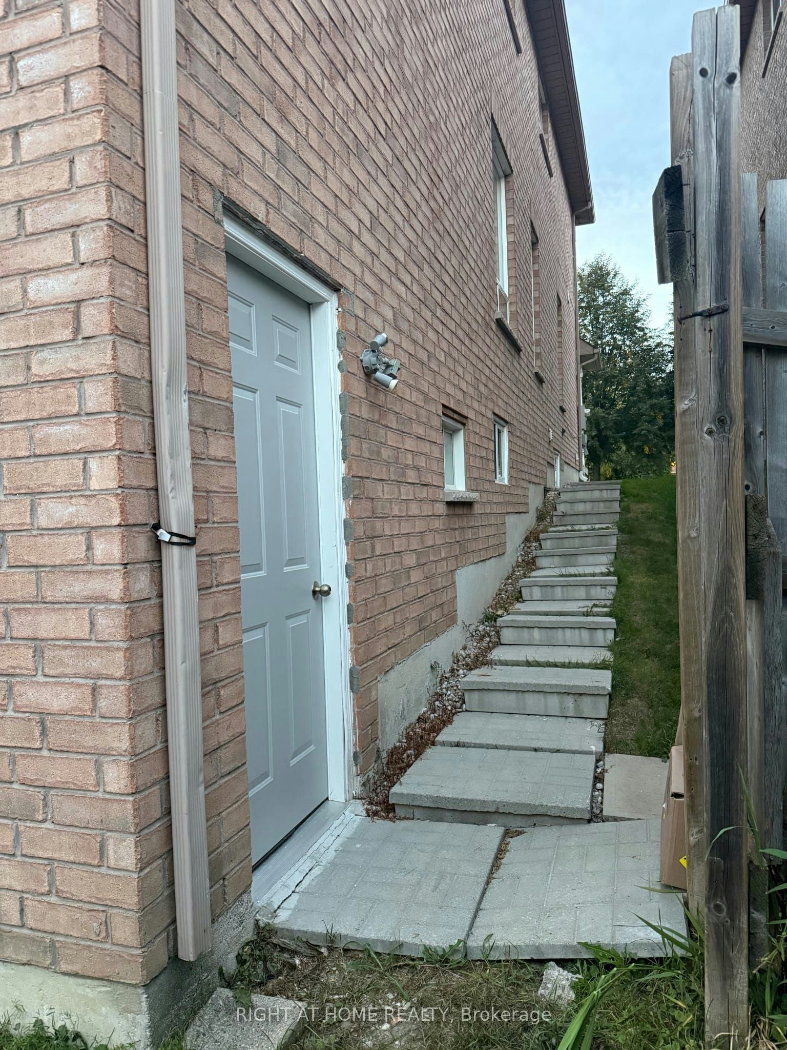 Walkout Basement-23 Lark Crescent, Richmond Hill, ON, L4S 2N1 - 4