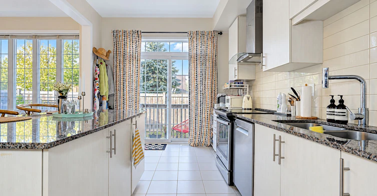 18 Avonmore Trail, Vaughan, ON, L6A 4Y4 - 17